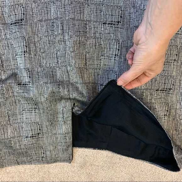 GRAY elegant pleated skirt size 2X - Picture 5 of 10